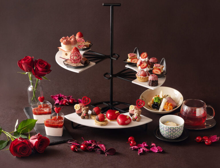 期間限定【～2/28】♥Valentine Rouge Afternoon Tea♥  〜苺とショコラが織りなす、甘美なひととき 〜