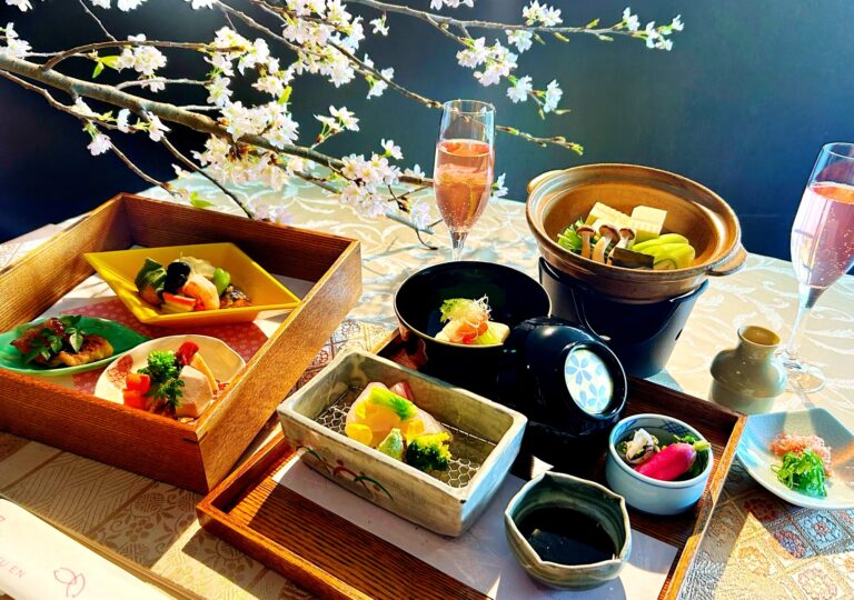 名物・湯豆腐鍋付き 期間限定お花見弁当